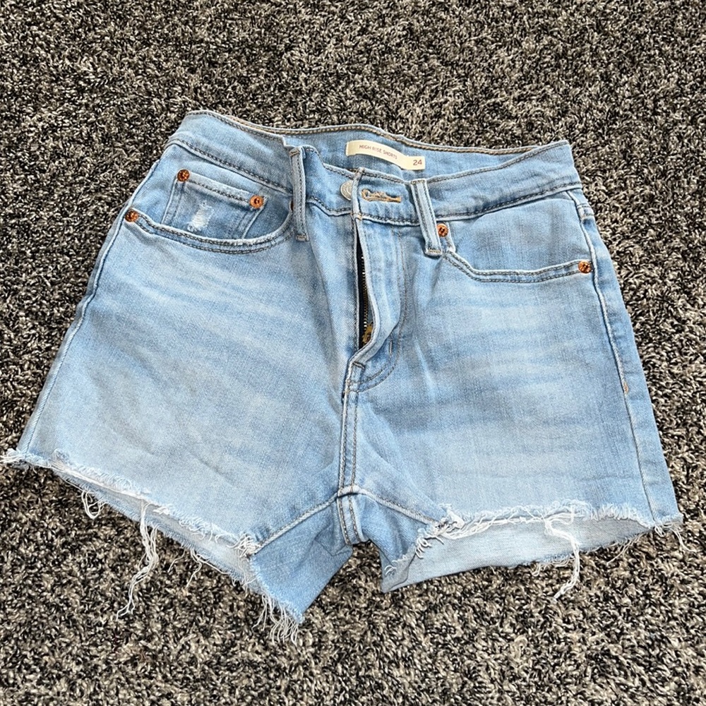 Womens levi shorts